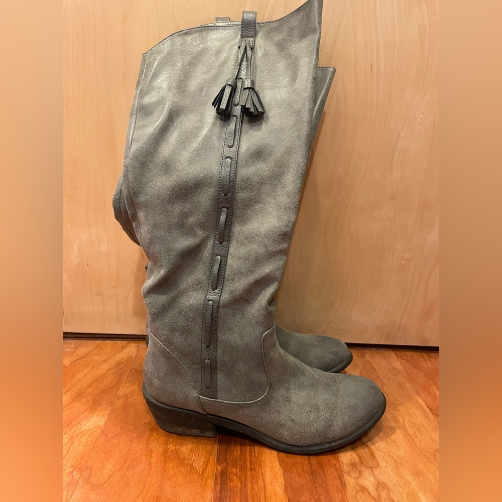 Gray boots